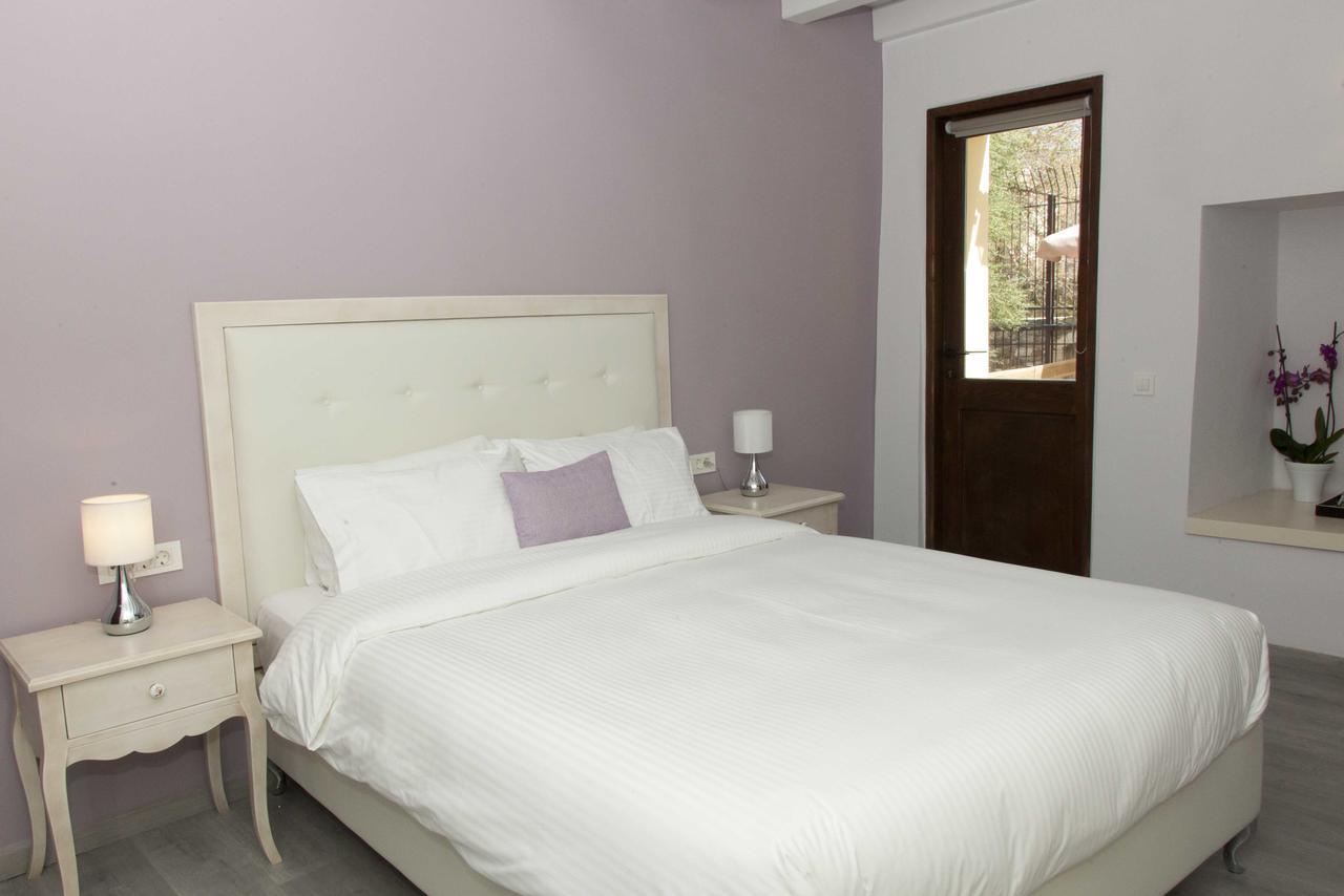 Shalom Luxury Rooms Kondilaki Chania  Bagian luar foto