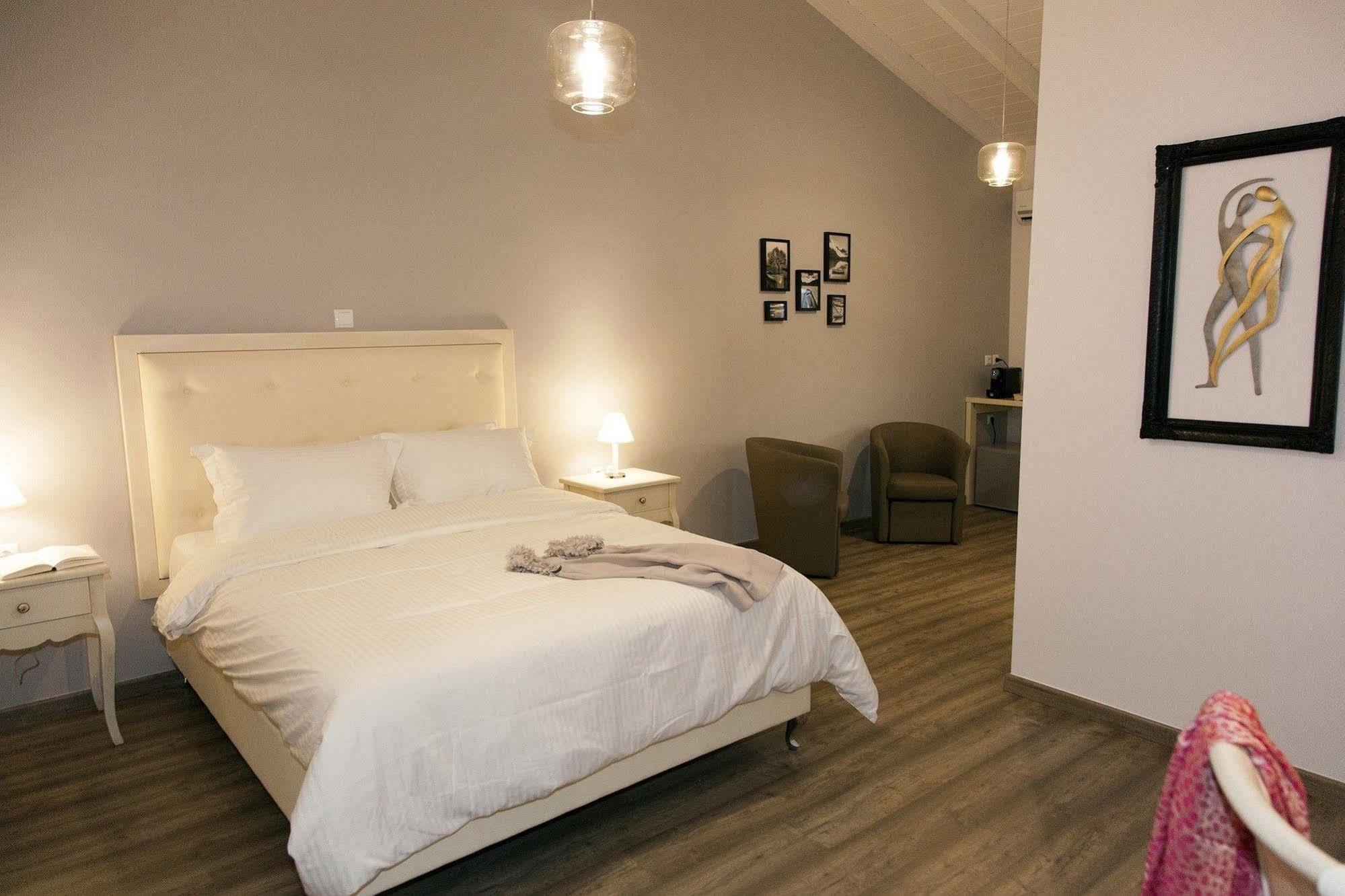 Shalom Luxury Rooms Kondilaki Chania  Bagian luar foto